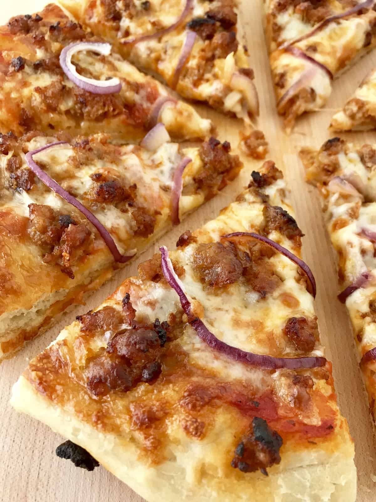 Sausage and Onion Pan PIzza