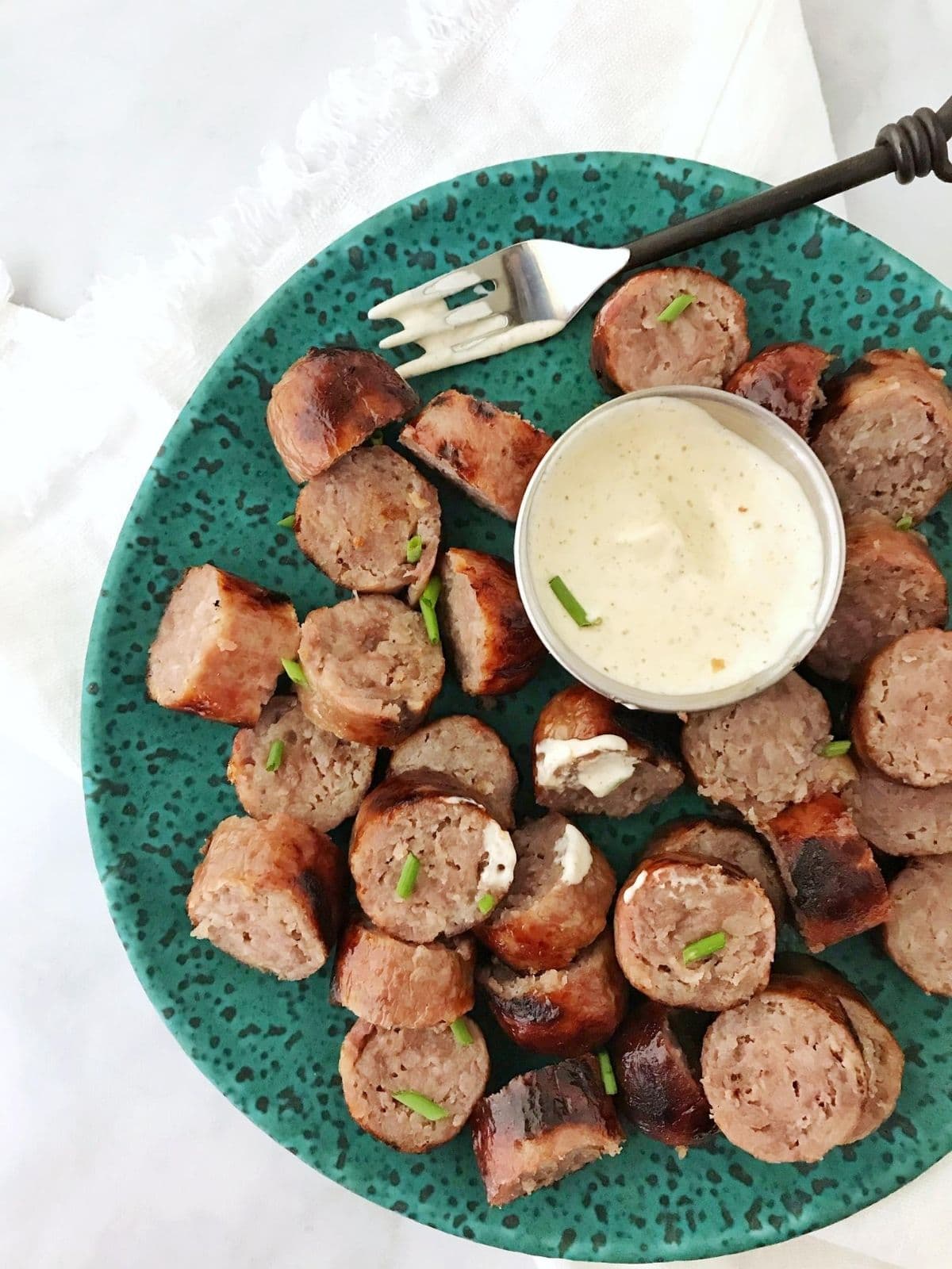 https://mycasualpantry.com/wp-content/uploads/2020/07/Grilled-Bratwurst-Bites-2.jpg