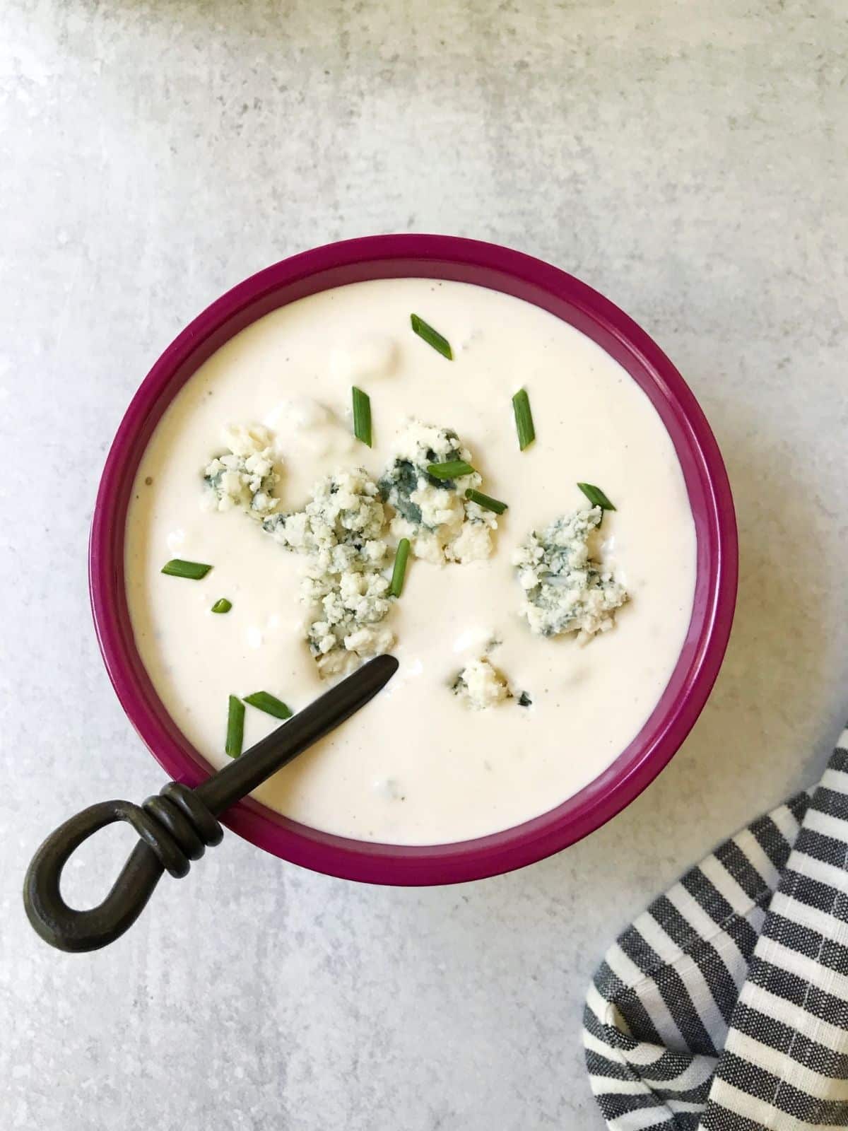bowl of blue cheese dressing