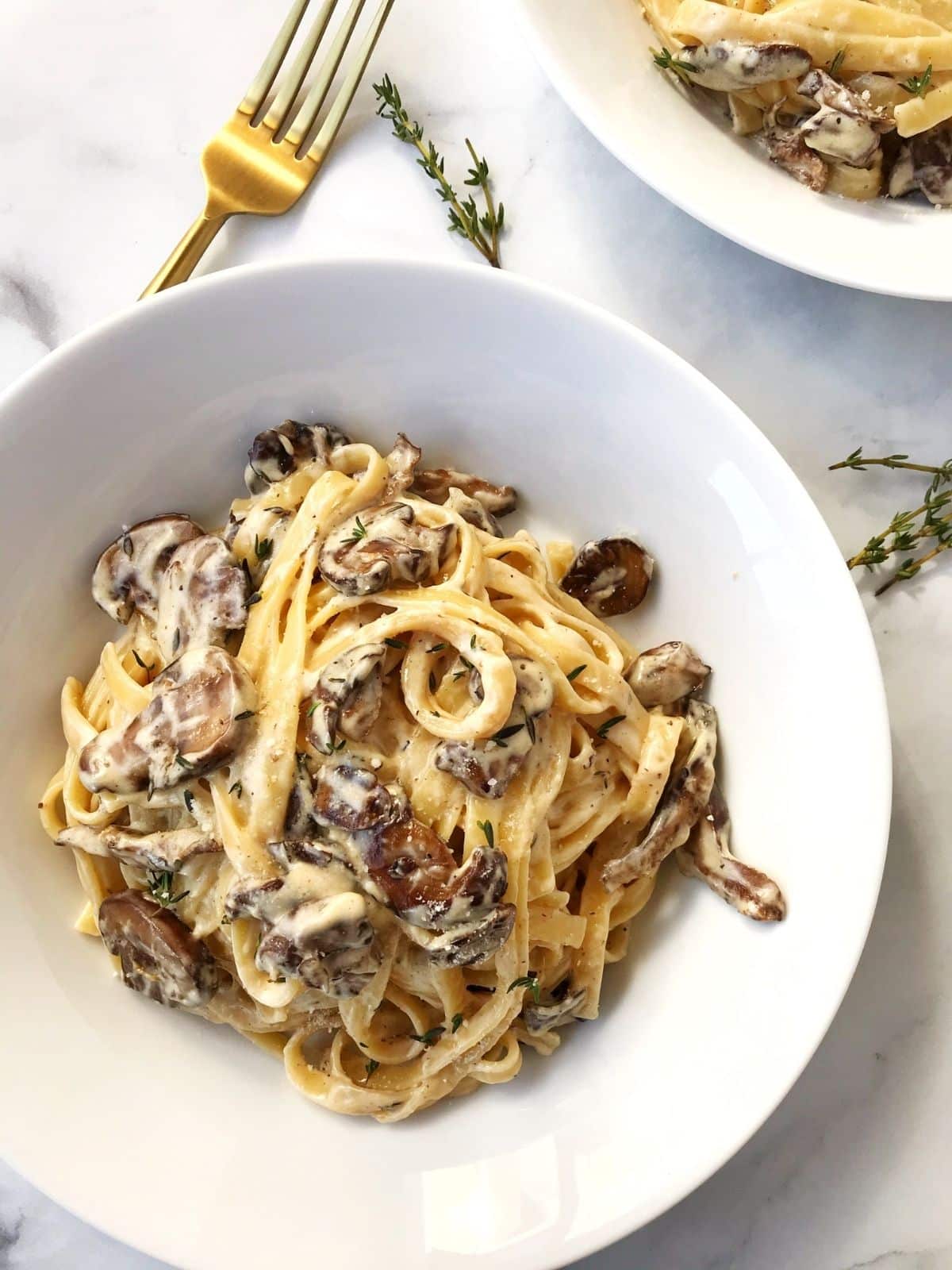 overhead shot of bowl with pasta