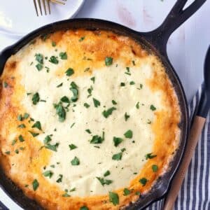 close up of shepherd's pie in a cast iron skillet