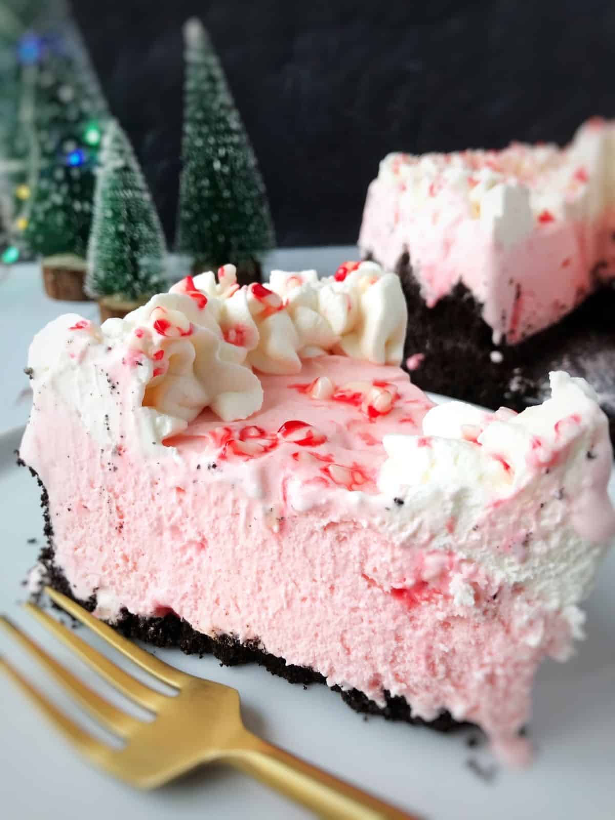 Christmas Ice Cream Cake Recipe - Pink Peppermint Ice Cream Cake