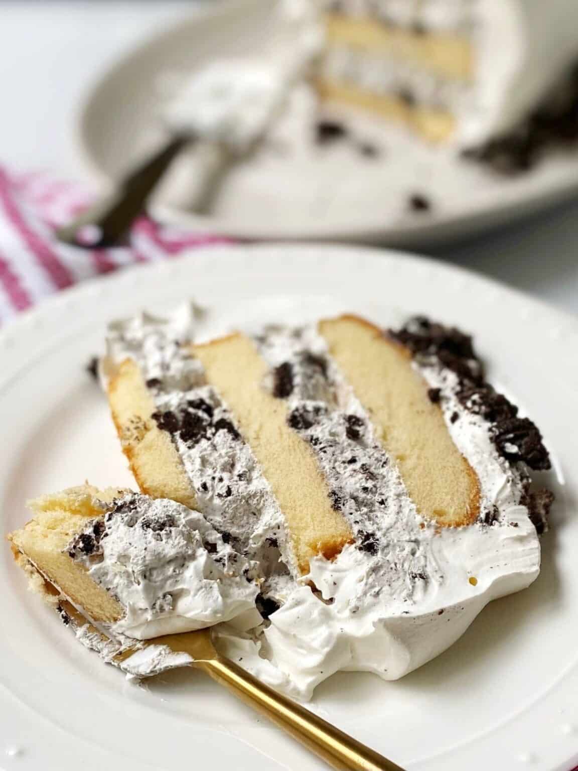 Simple 3 Ingredient Oreo Cake (No bake) - My Casual Pantry