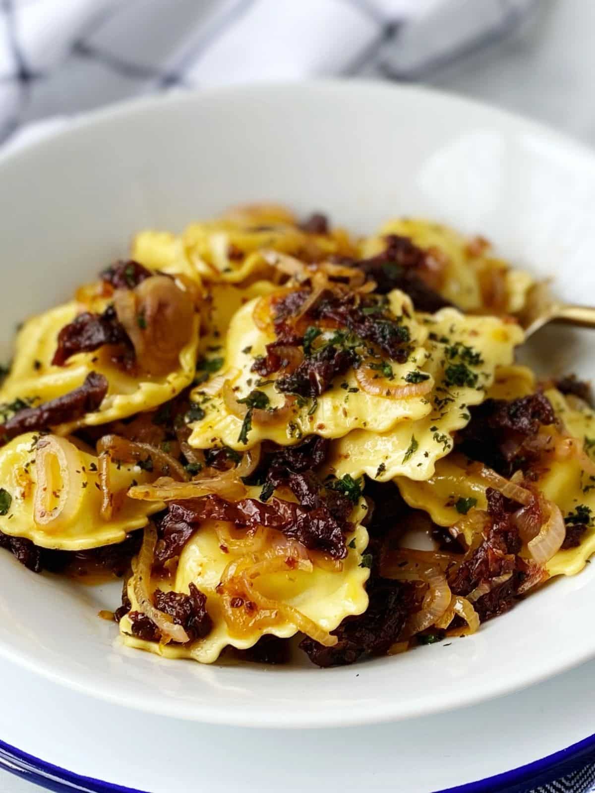 bowl of sun-dried tomato ravioli.