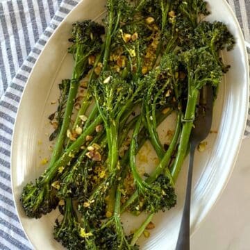 Broccolini topped with chopped pistachios.