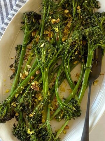 Broccolini topped with chopped pistachios.